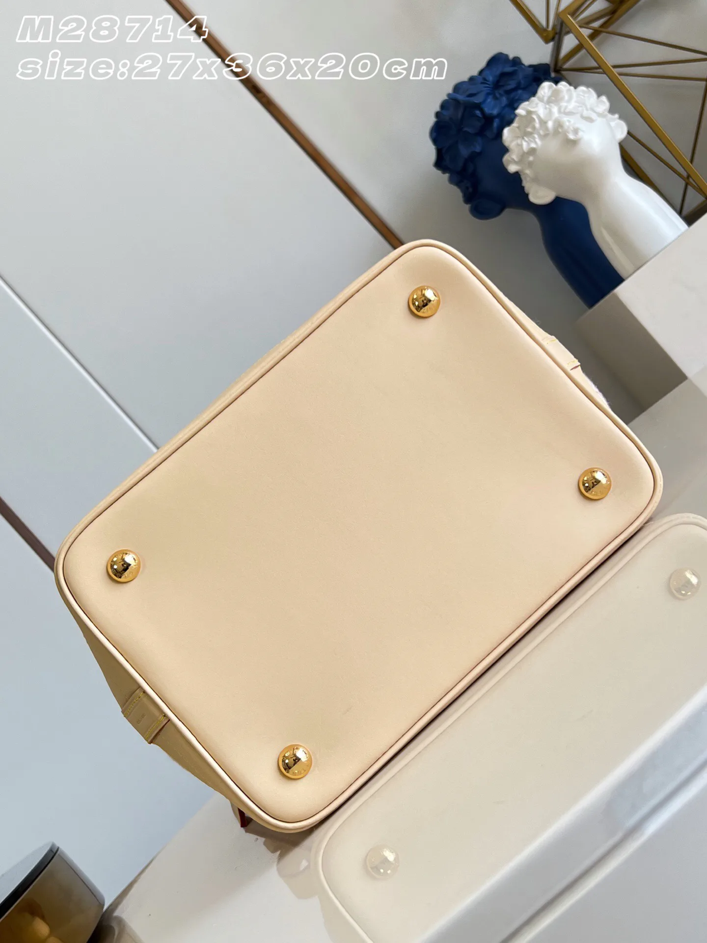 Women's Classic Handbags LOUIS VUITTON 17454391