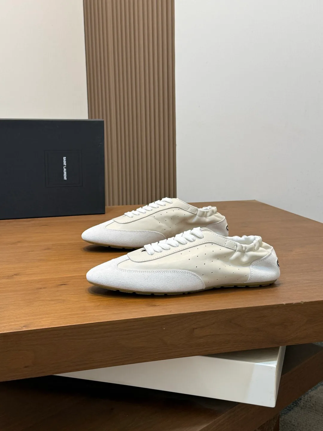 Men's Sneakers SAINT LAURENT 17864611