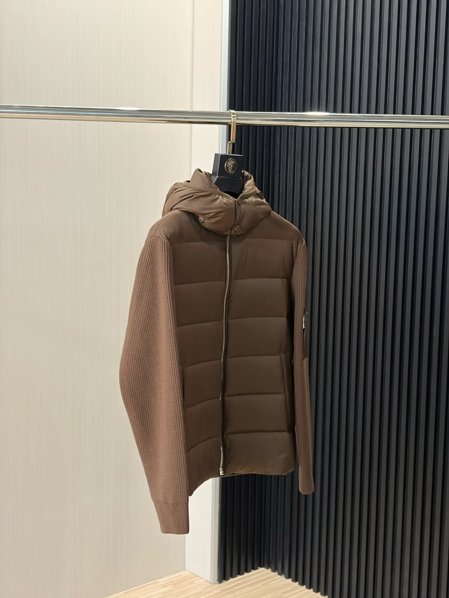 Women's Jackets And Down Jackets PRADA 18391742