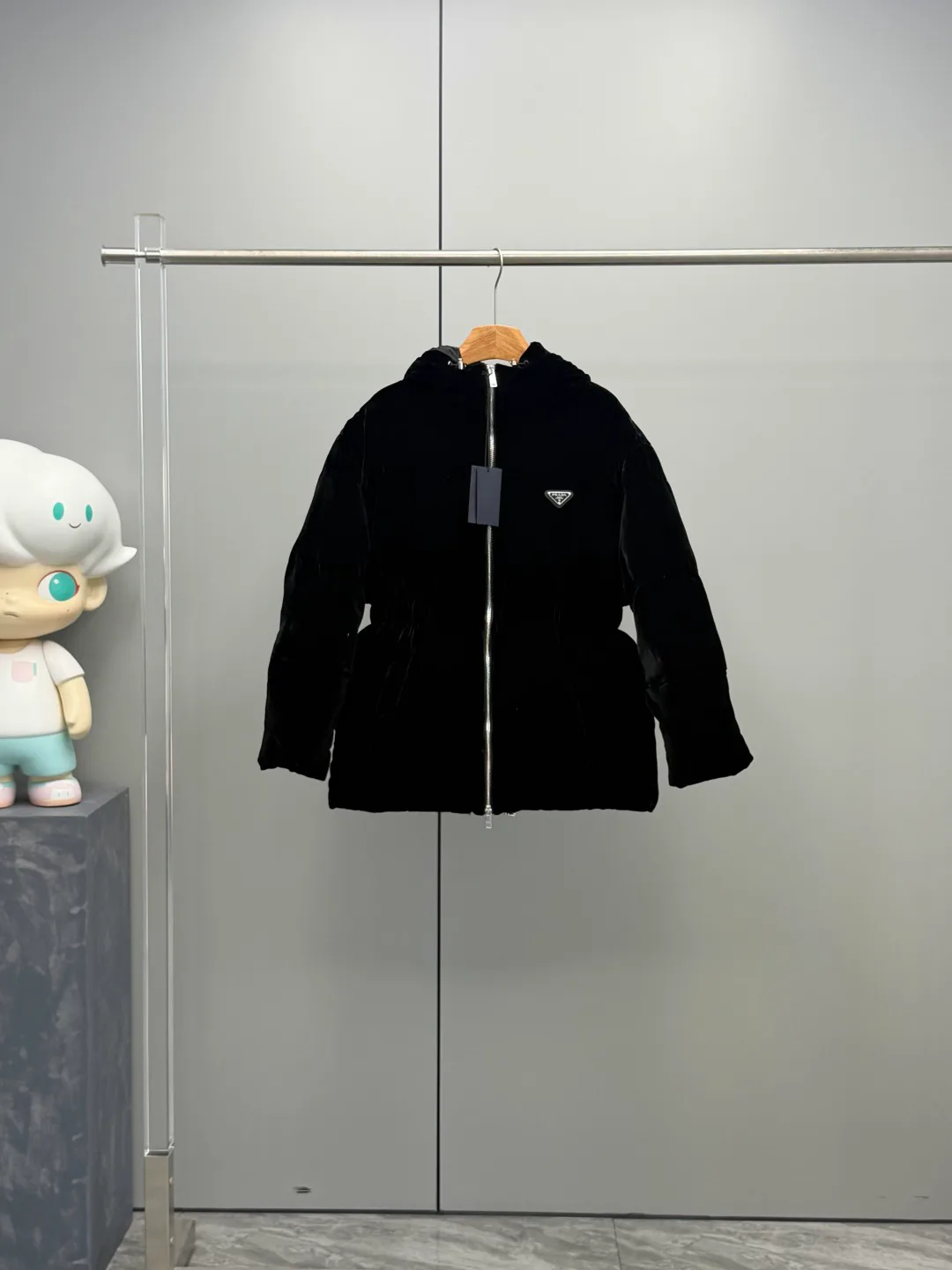 Women's Jackets And Down Jackets PRADA 18111149