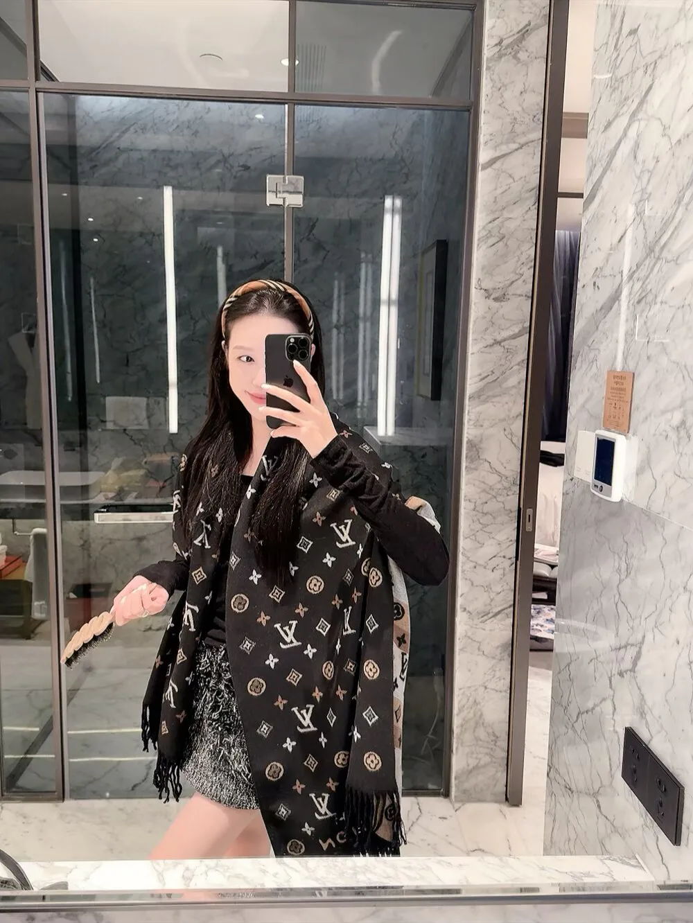 Scarves LOUIS VUITTON 18002812