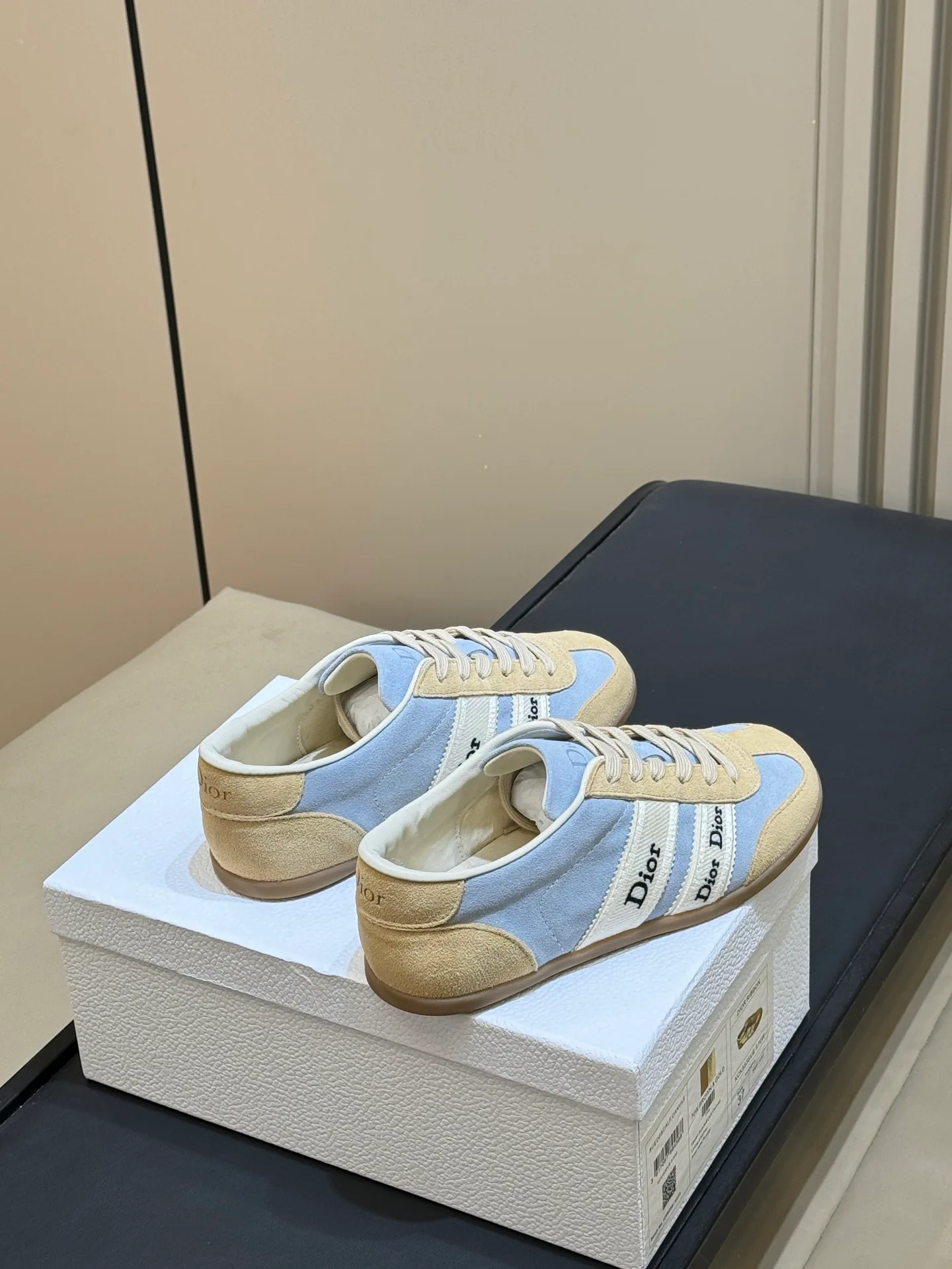 Women's Sneakers CHRISTIAN DIOR 18073070