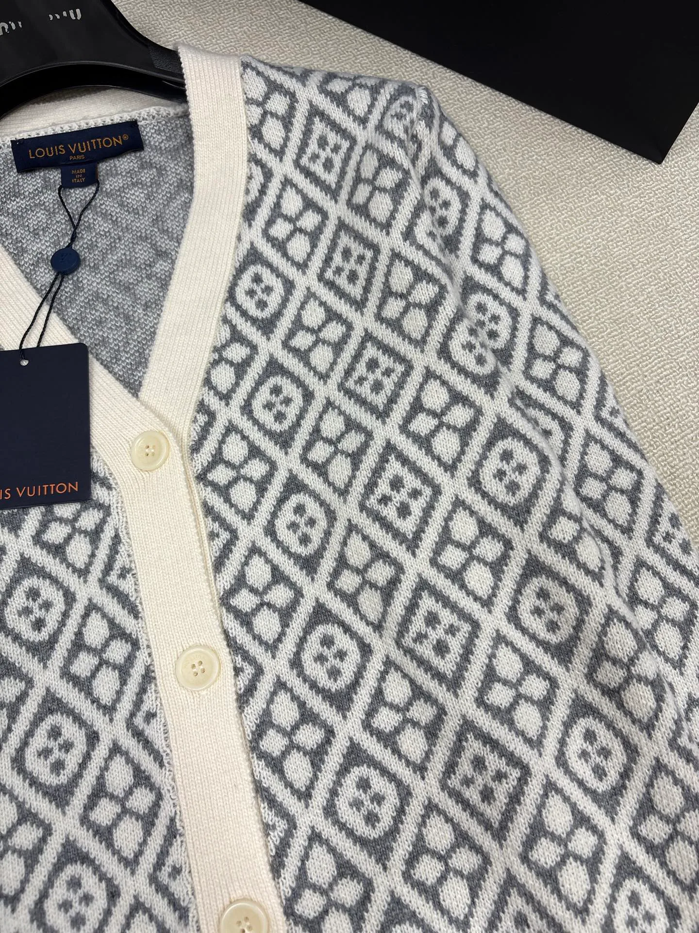 Women's Jumpers And Sweaters LOUIS VUITTON 17429451