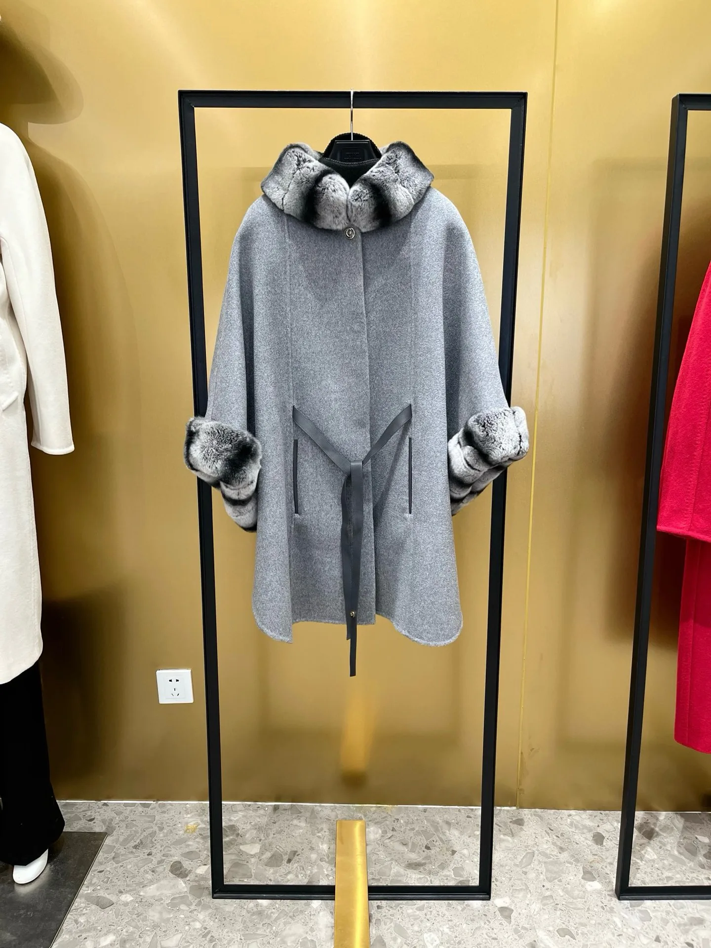 Women's Coats LORO PIANA 17998410