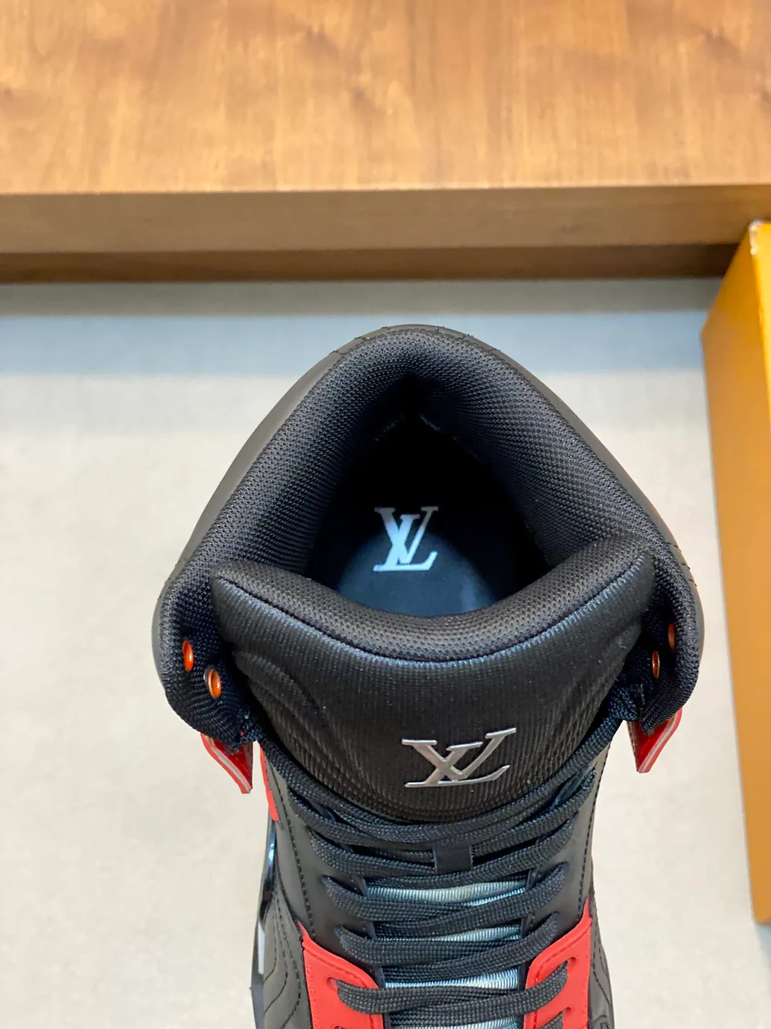 Men's Sneakers LOUIS VUITTON 17862444