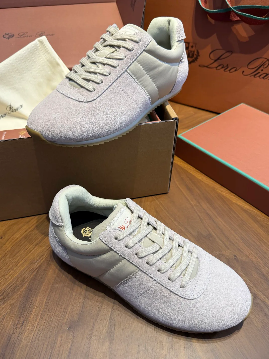 Women's Sneakers LORO PIANA 18468816