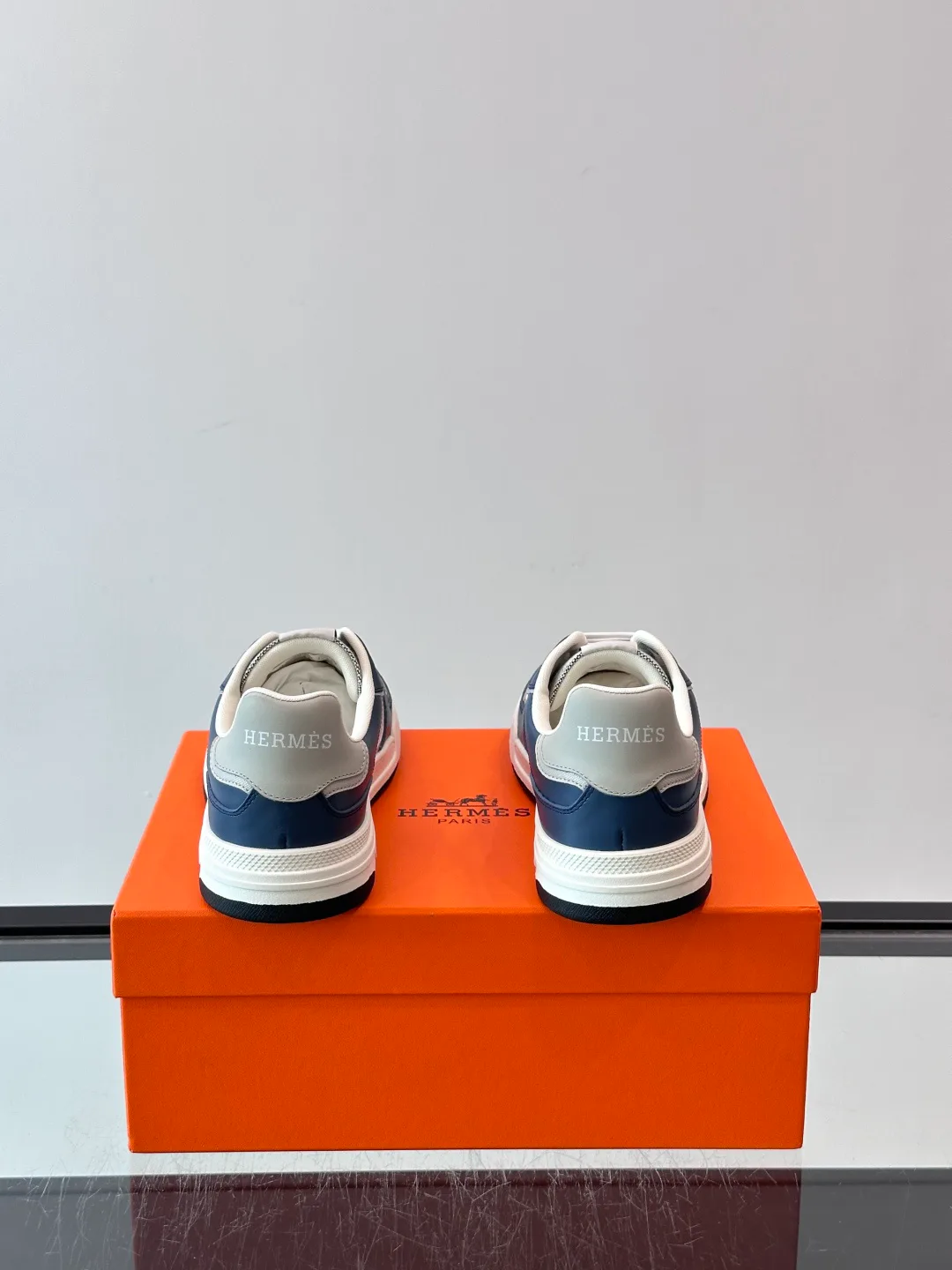 Men's Sneakers HERMES 18500636