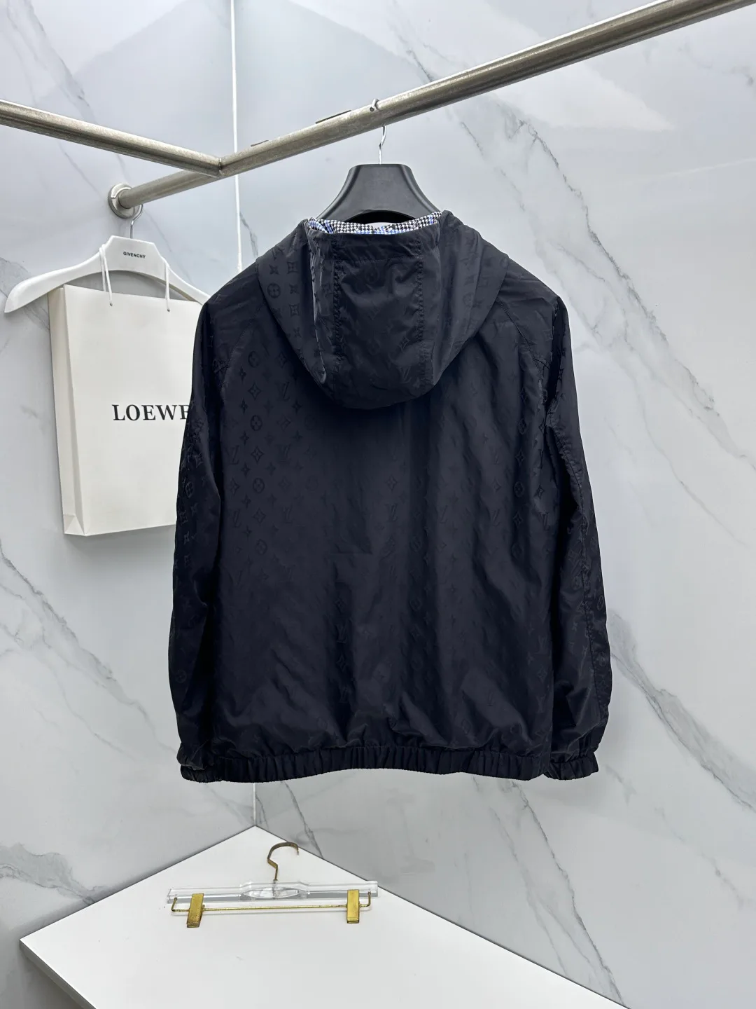 Куртки И Пуховики Мужские Louis Vuitton 18596972