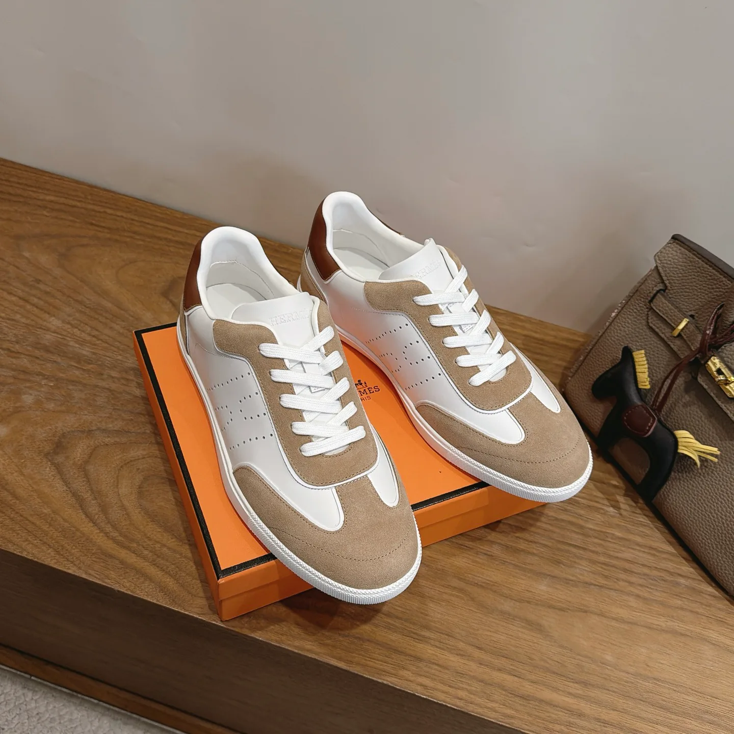 Women's Sneakers HERMES 18230934