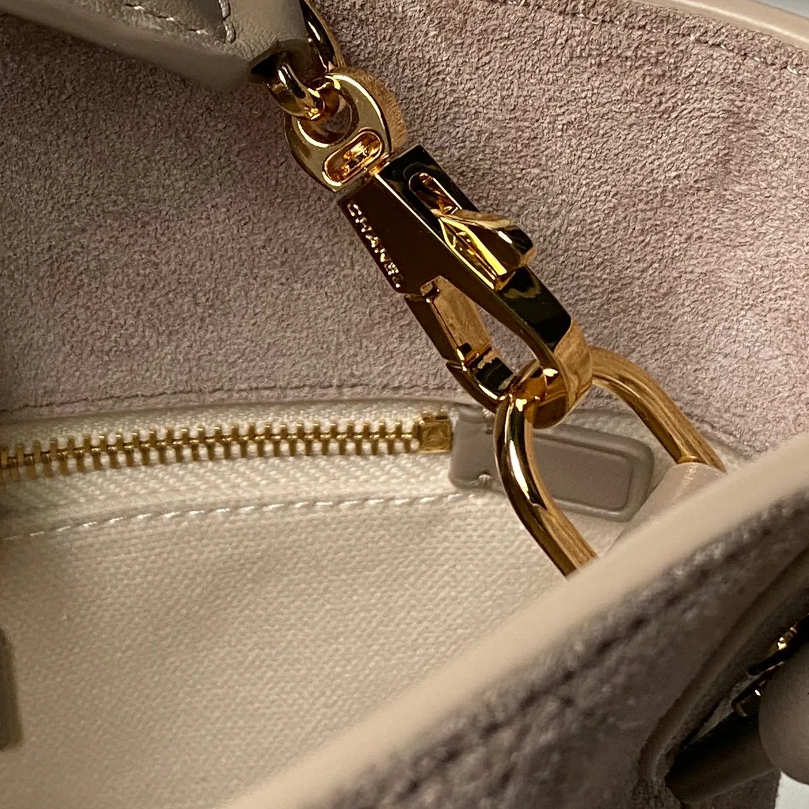 Women's Classic Handbags CHANEL 16990482