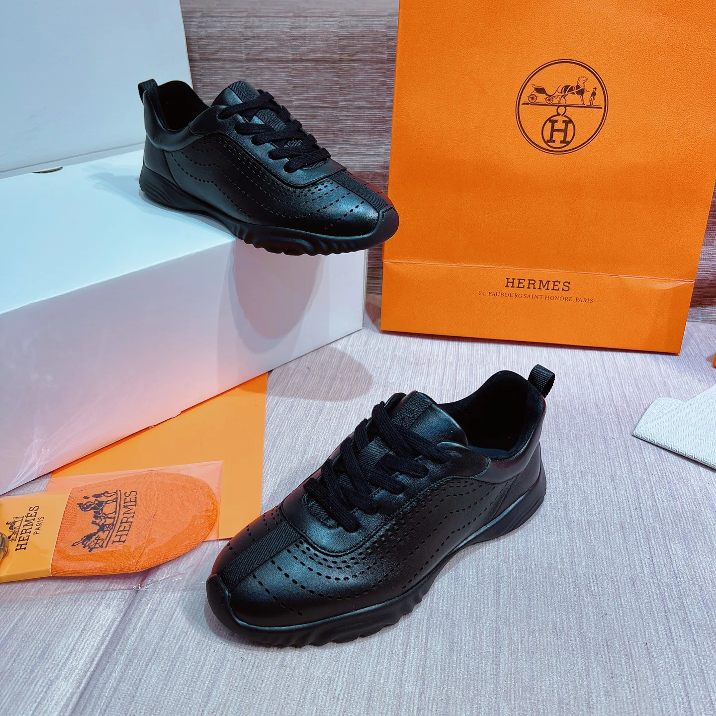 Men's Sneakers HERMES 17749563