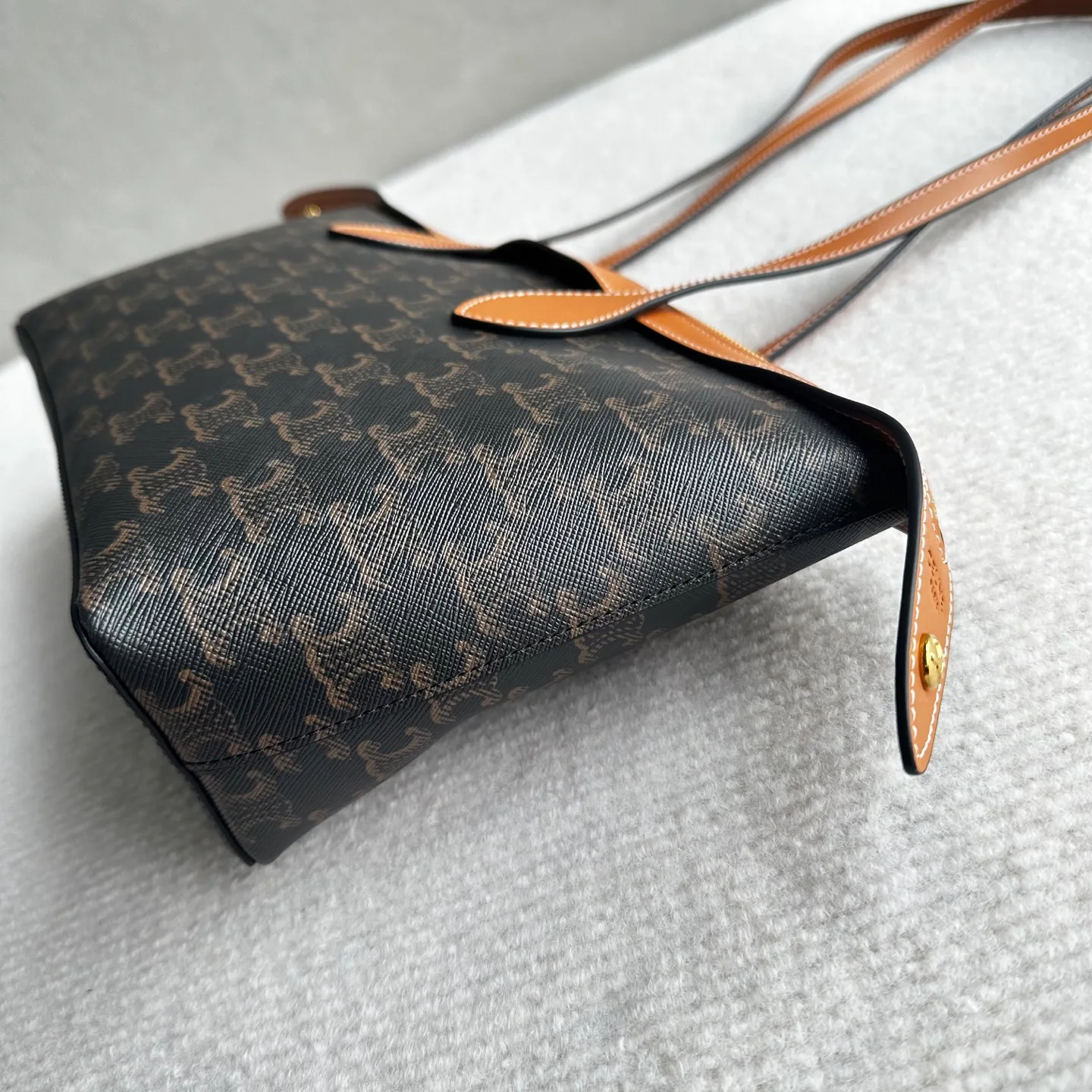 Women's Classic Handbags CELINE 17796565