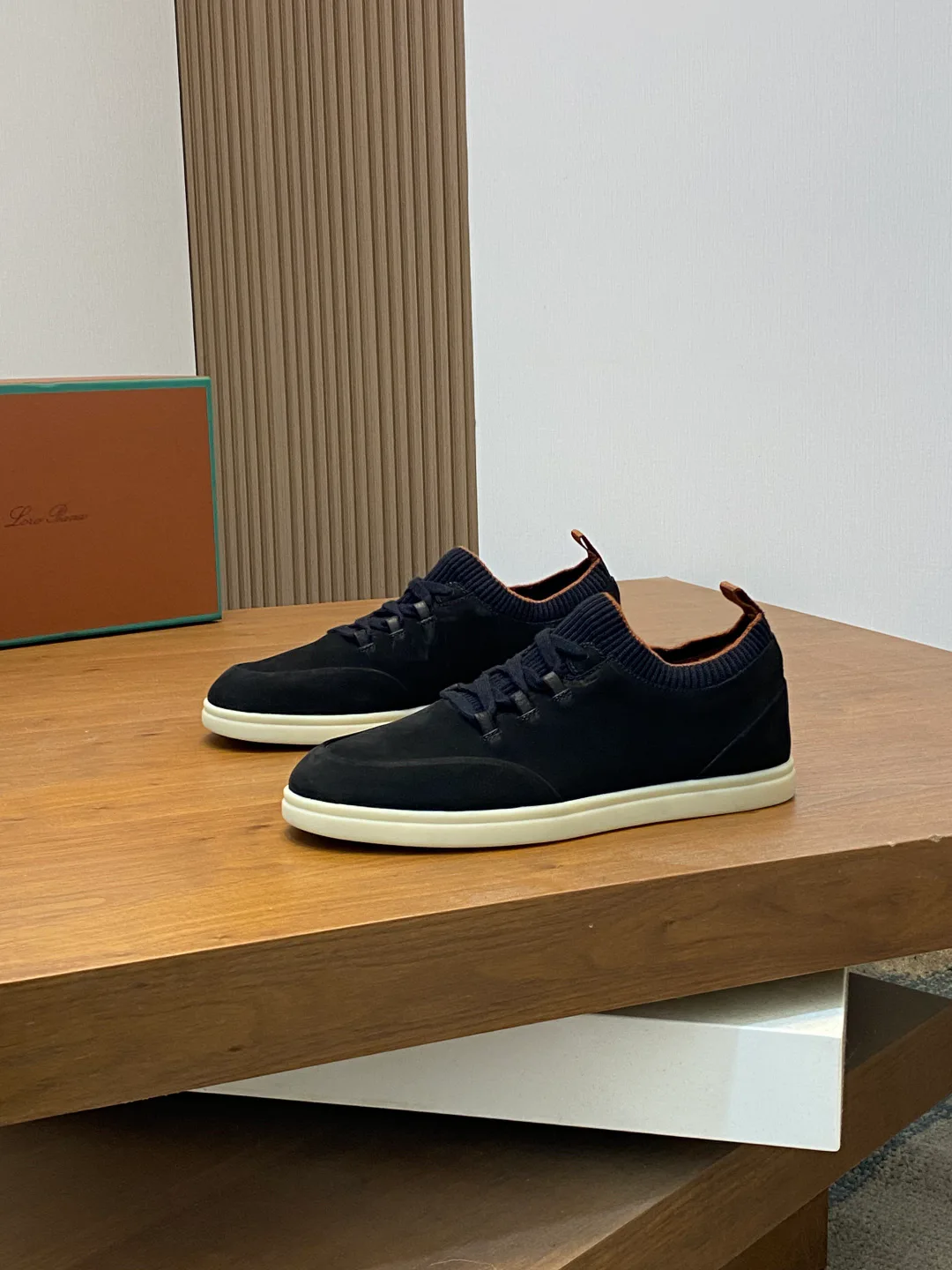 Men's Sneakers LORO PIANA 18078932