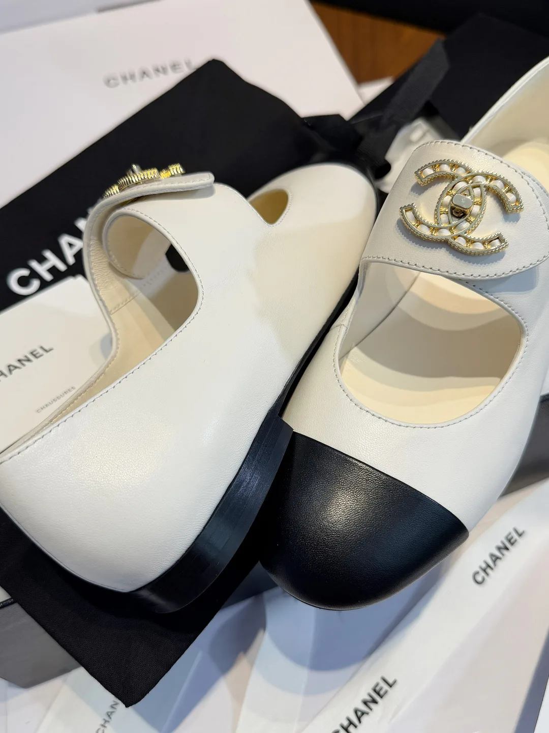 Women's Heels CHANEL 18067069