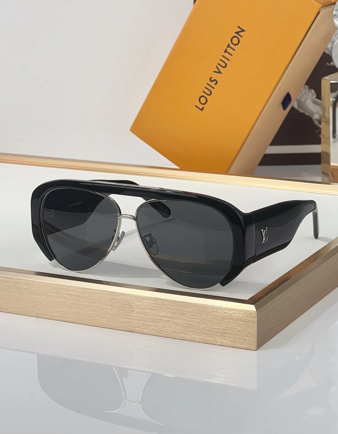 Glasses LOUIS VUITTON 16919890