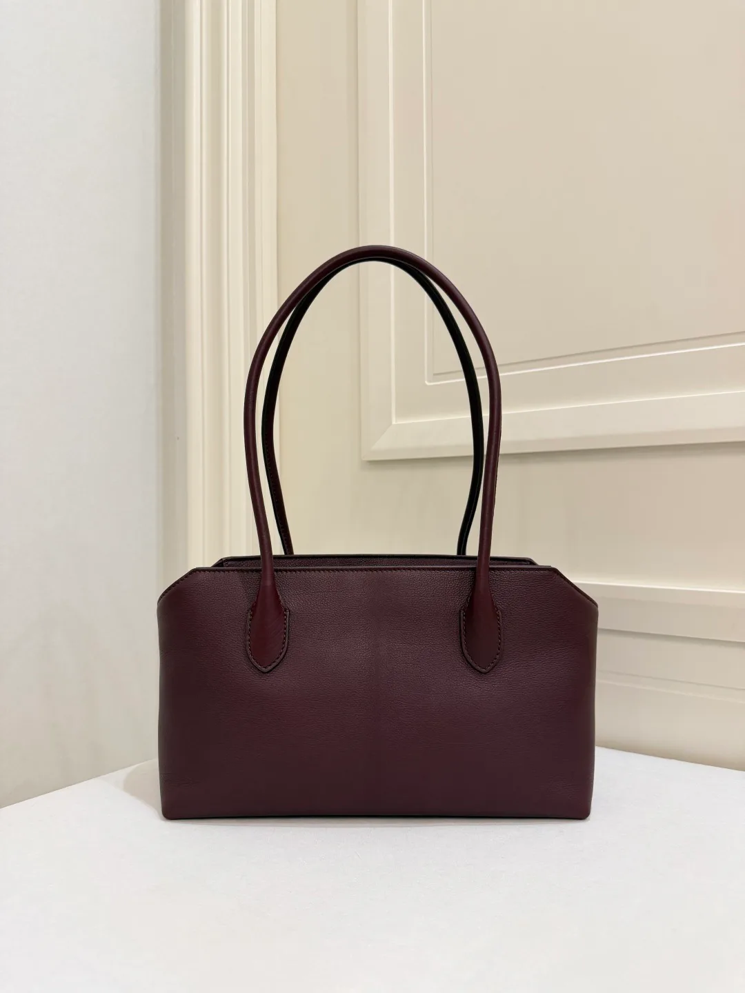 Women's Classic Handbags THE ROW 18161958