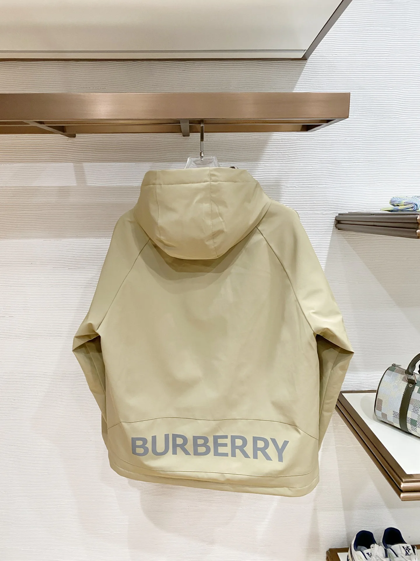 Men's Jackets And Down Jackets BURBERRY 17941268