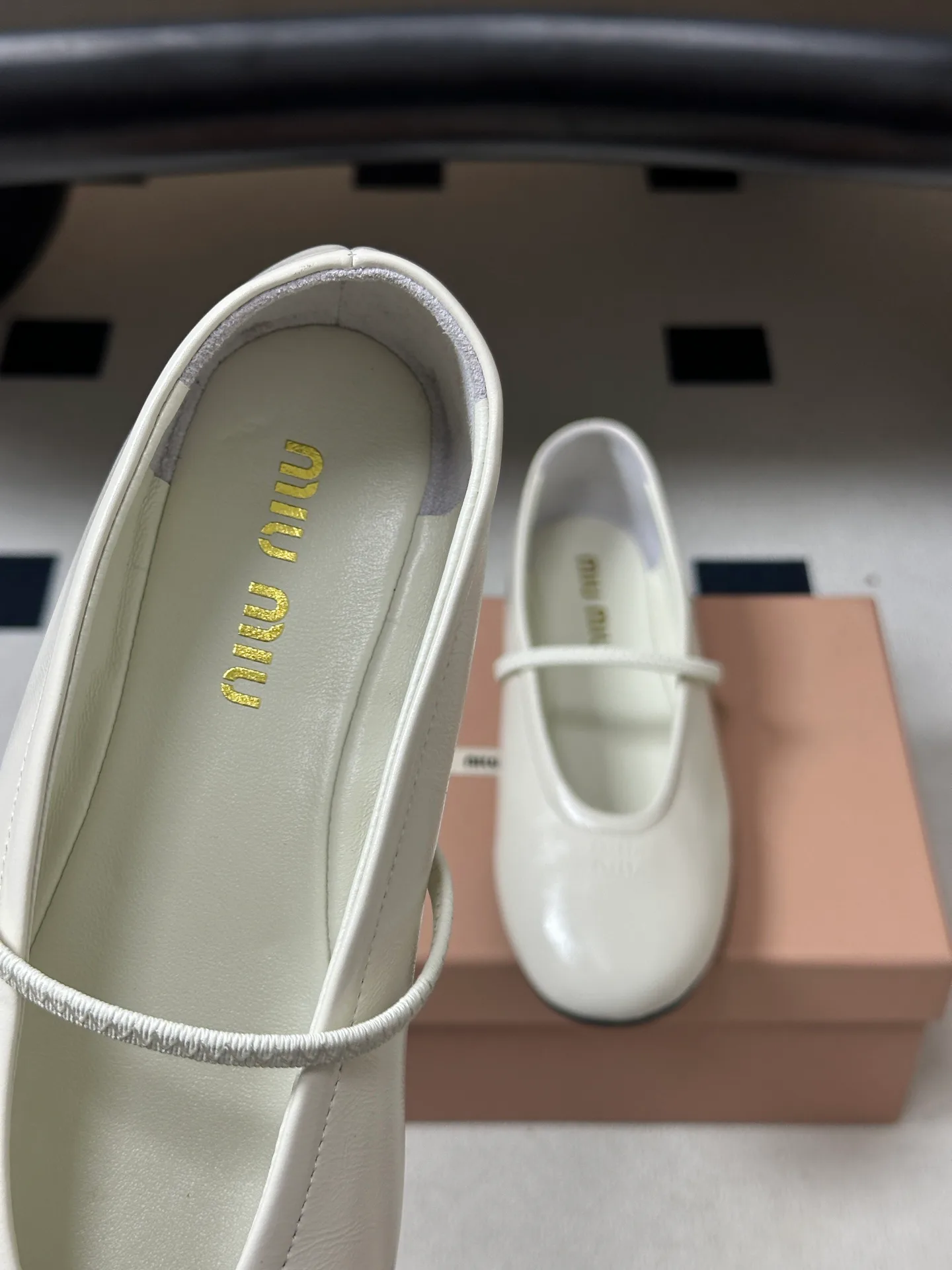 Women's Ballet Flats MIU MIU 17338399