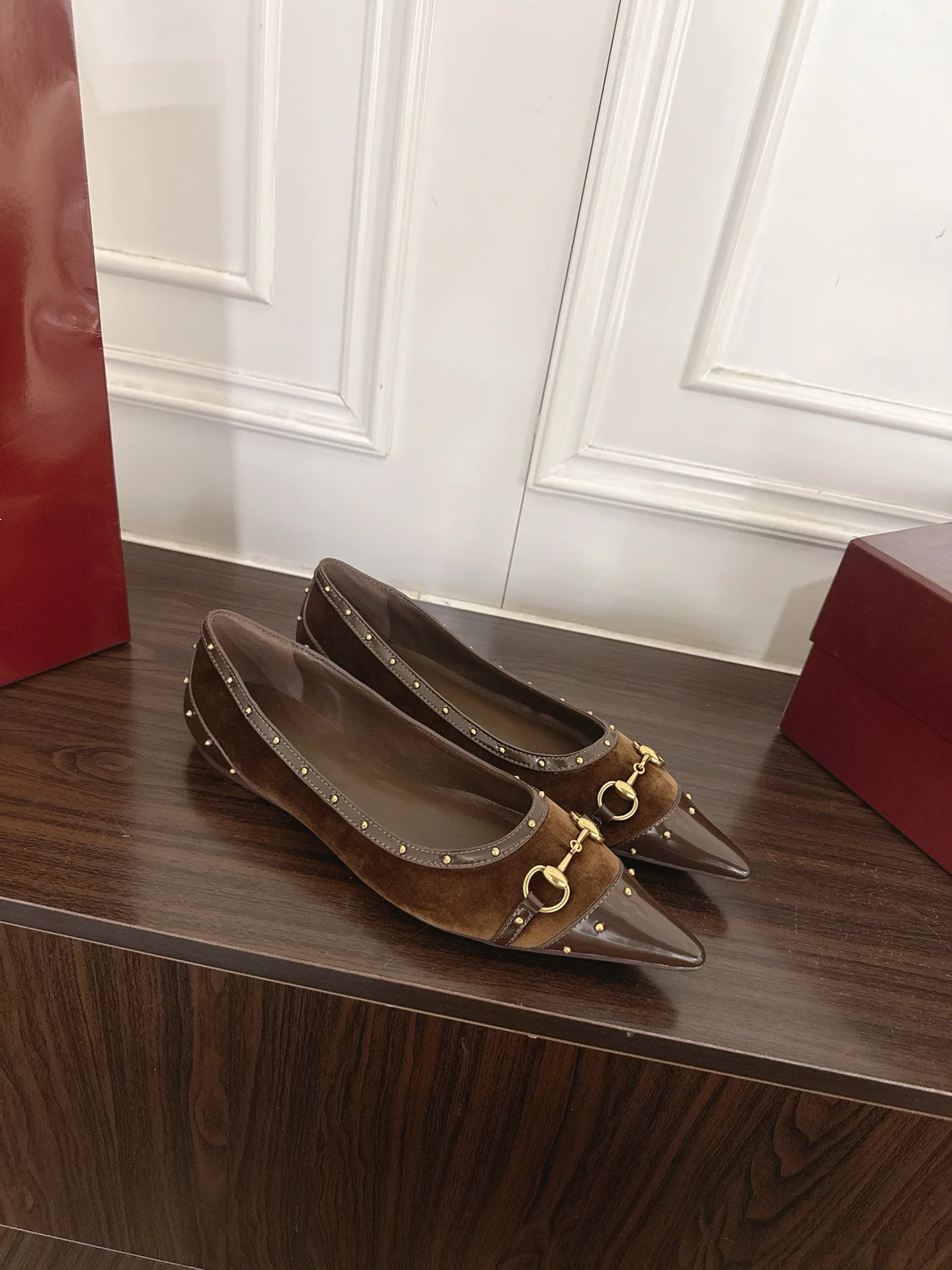 Women's Ballet Flats GUCCI 18135567