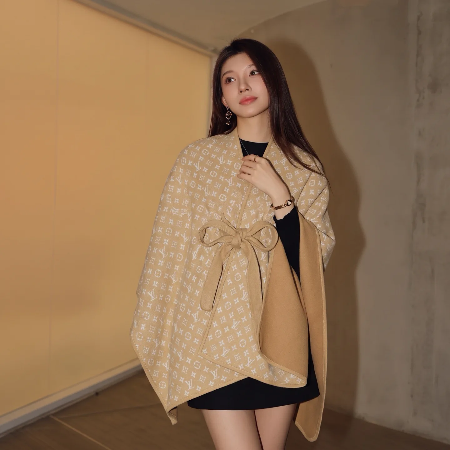 Women's Coats LOUIS VUITTON 18262606
