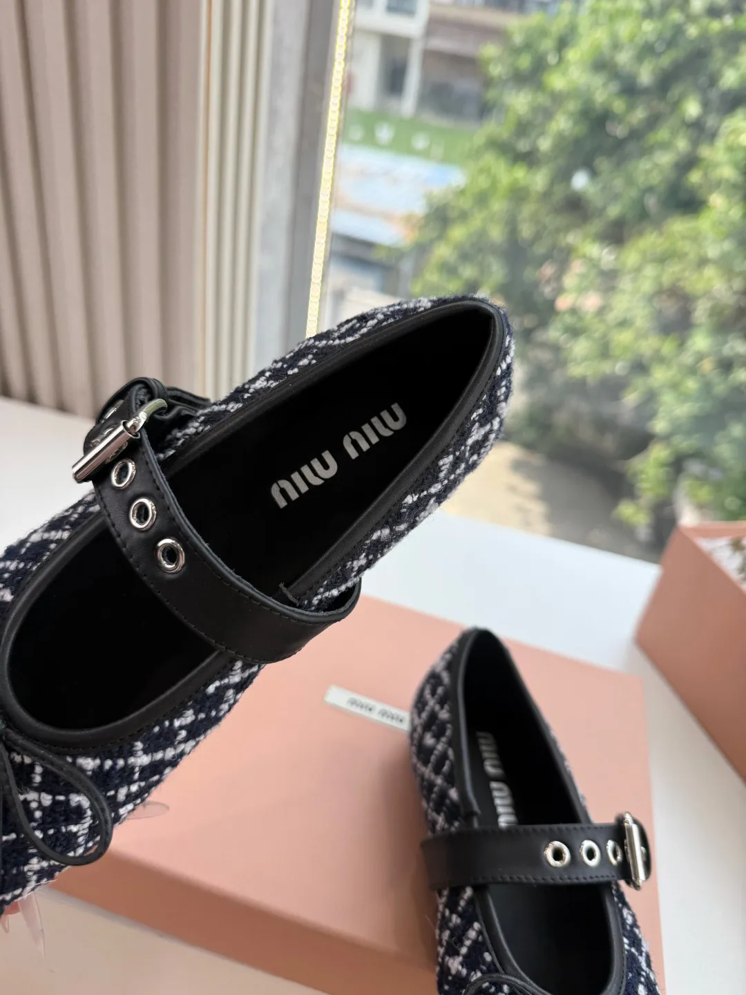 Women's Ballet Flats MIU MIU 18414295