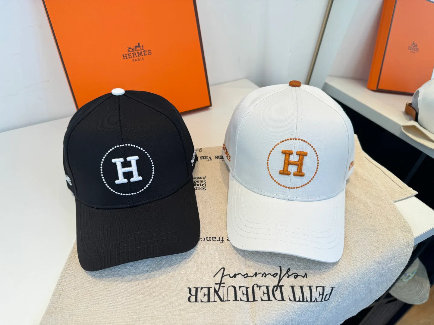 Hats HERMES 17350029