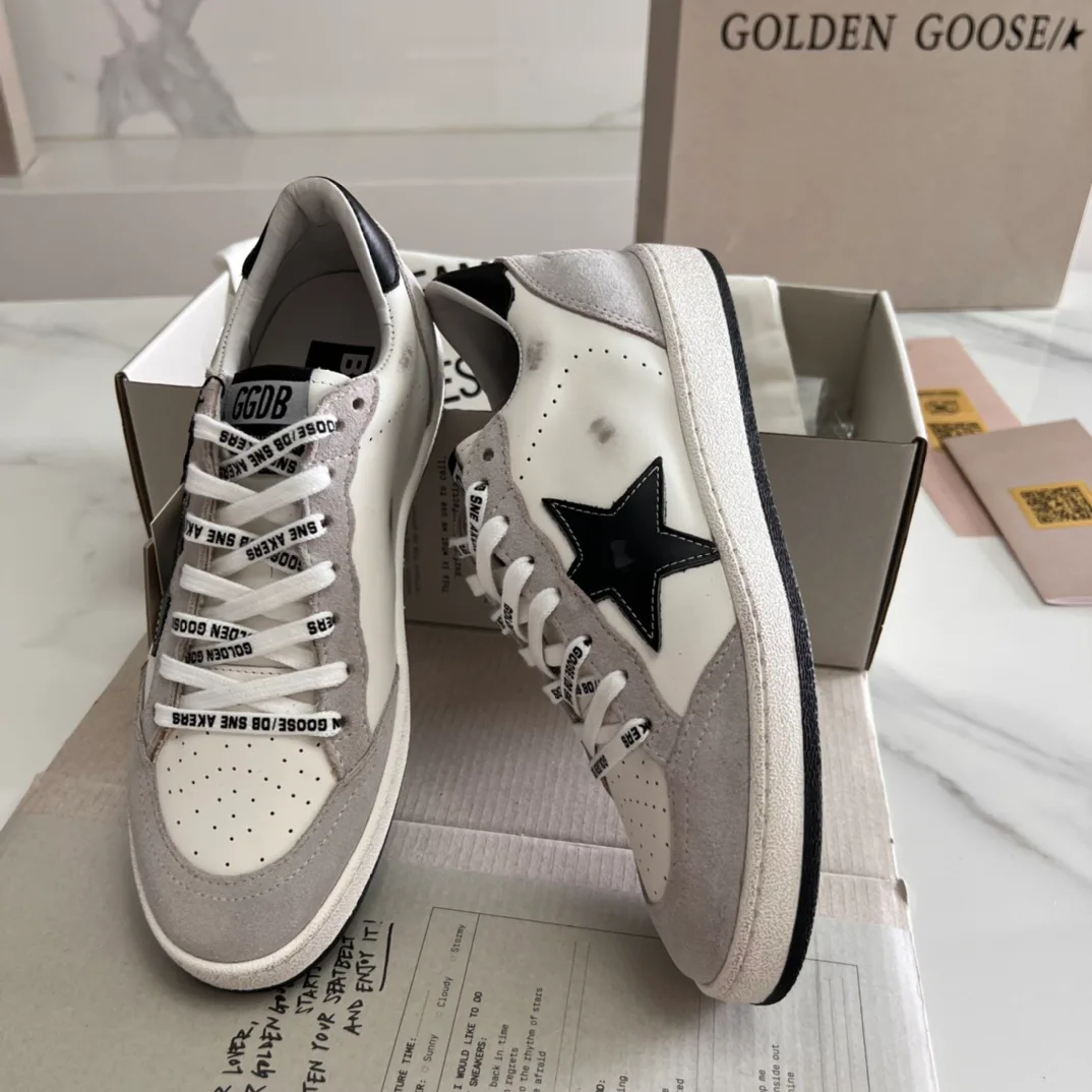 Women's Sneakers GOLDEN GOOSE 16995677