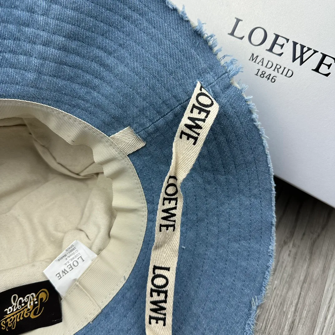 Hats LOEWE 17604778