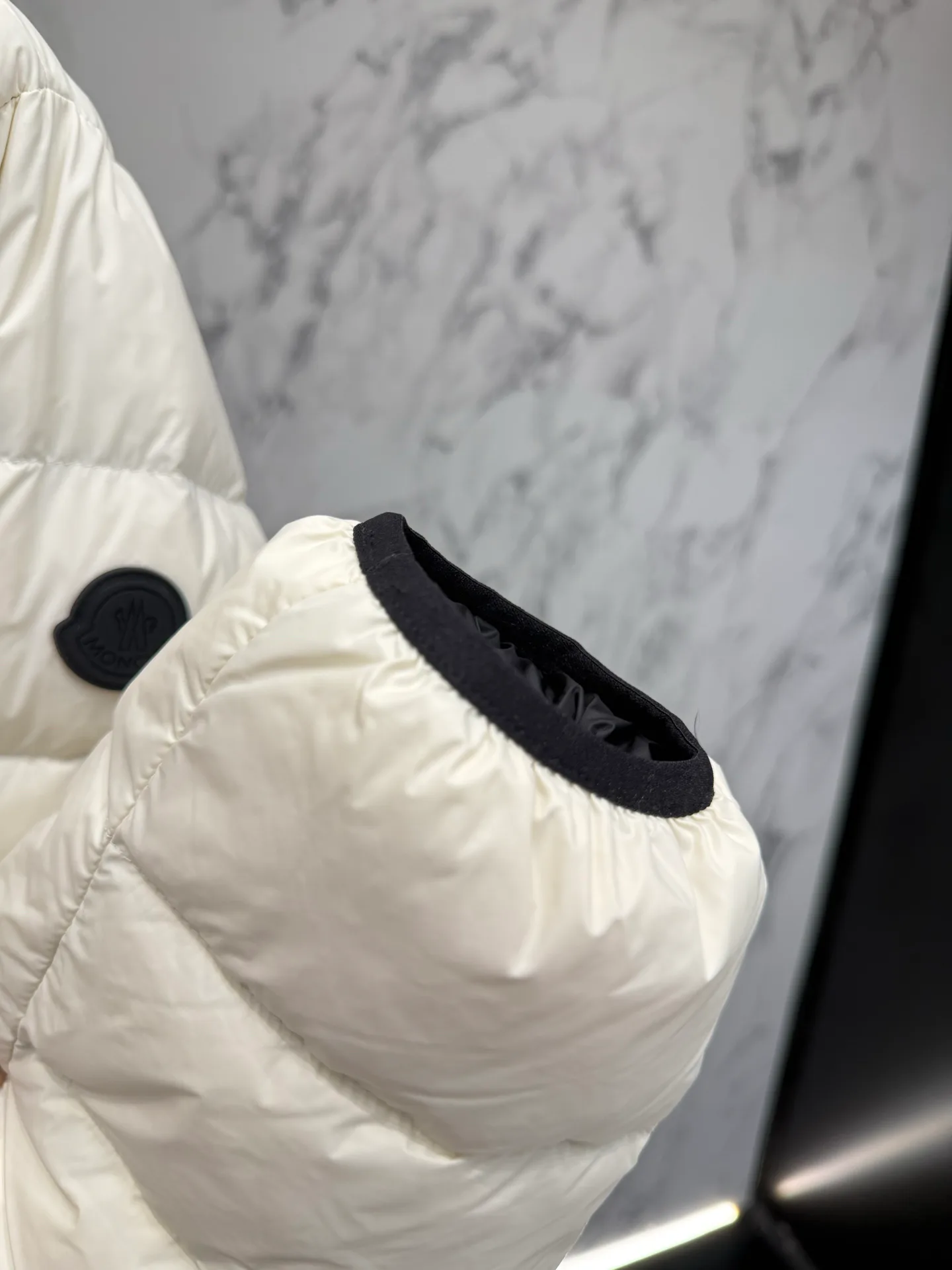 Men's Jackets And Down Jackets MONCLER 18046087