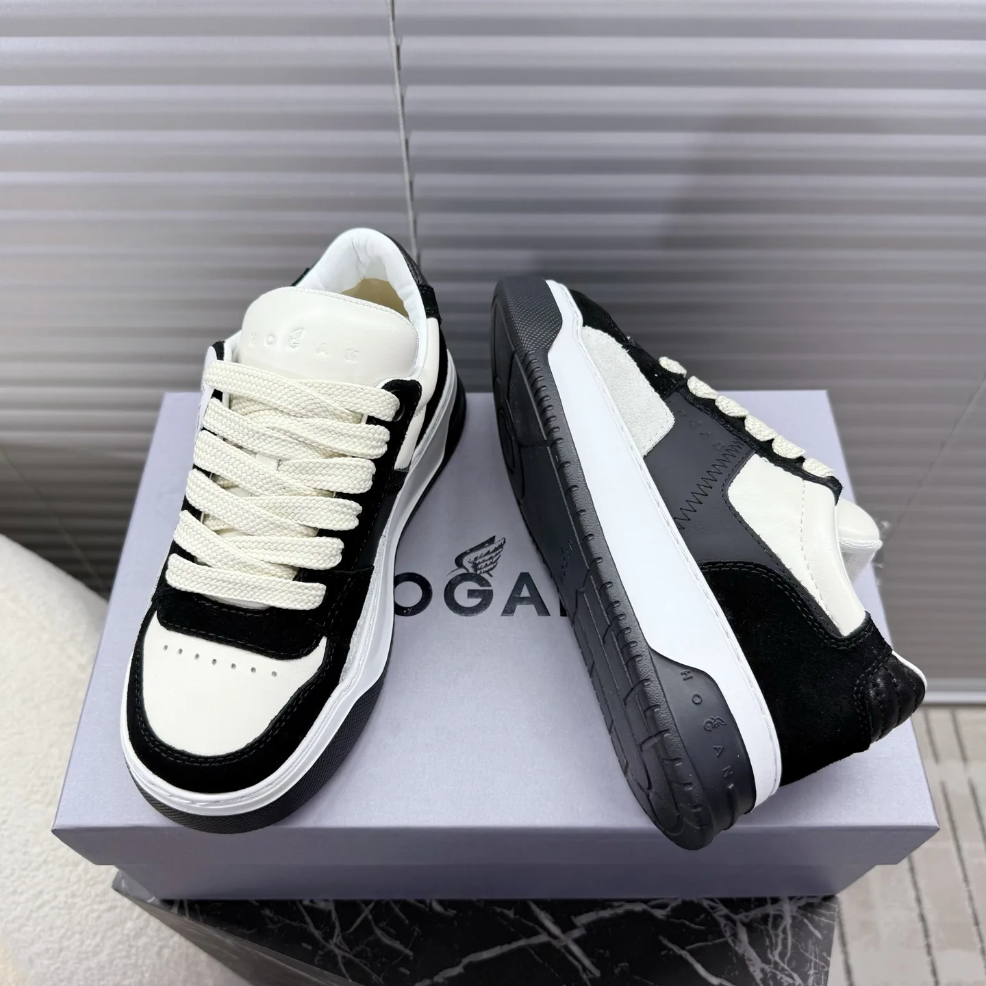 Кроссовки Женские Hogan 18628015