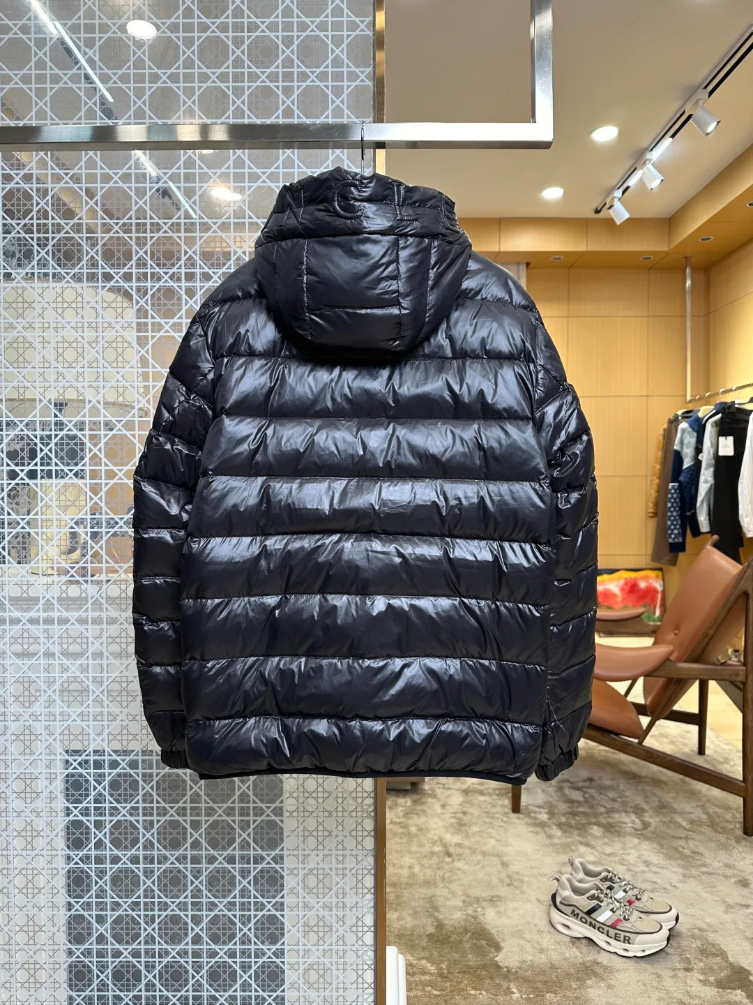 Men's Jackets And Down Jackets MONCLER 18209649