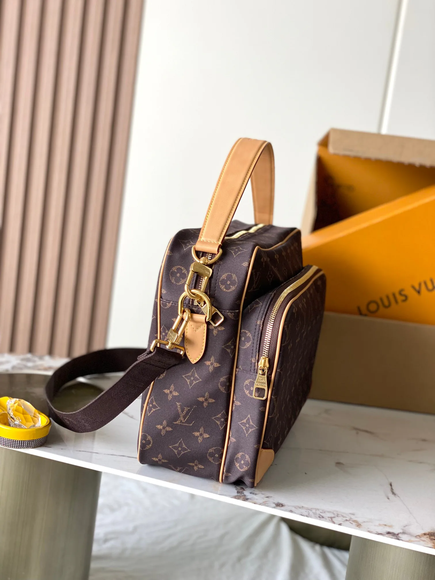 Women's Classic Handbags LOUIS VUITTON 18170489