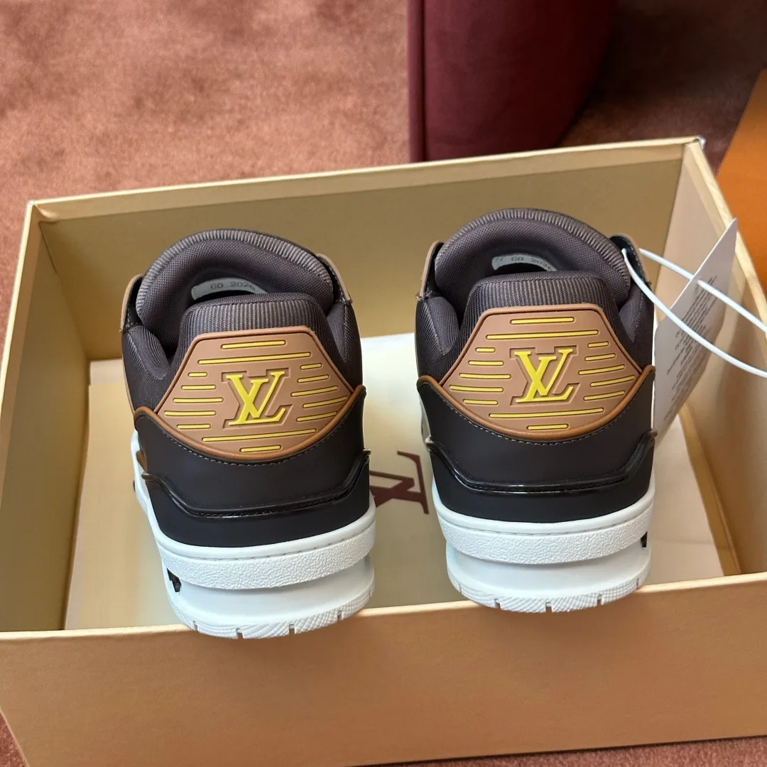 Men's Sneakers LOUIS VUITTON 18555454