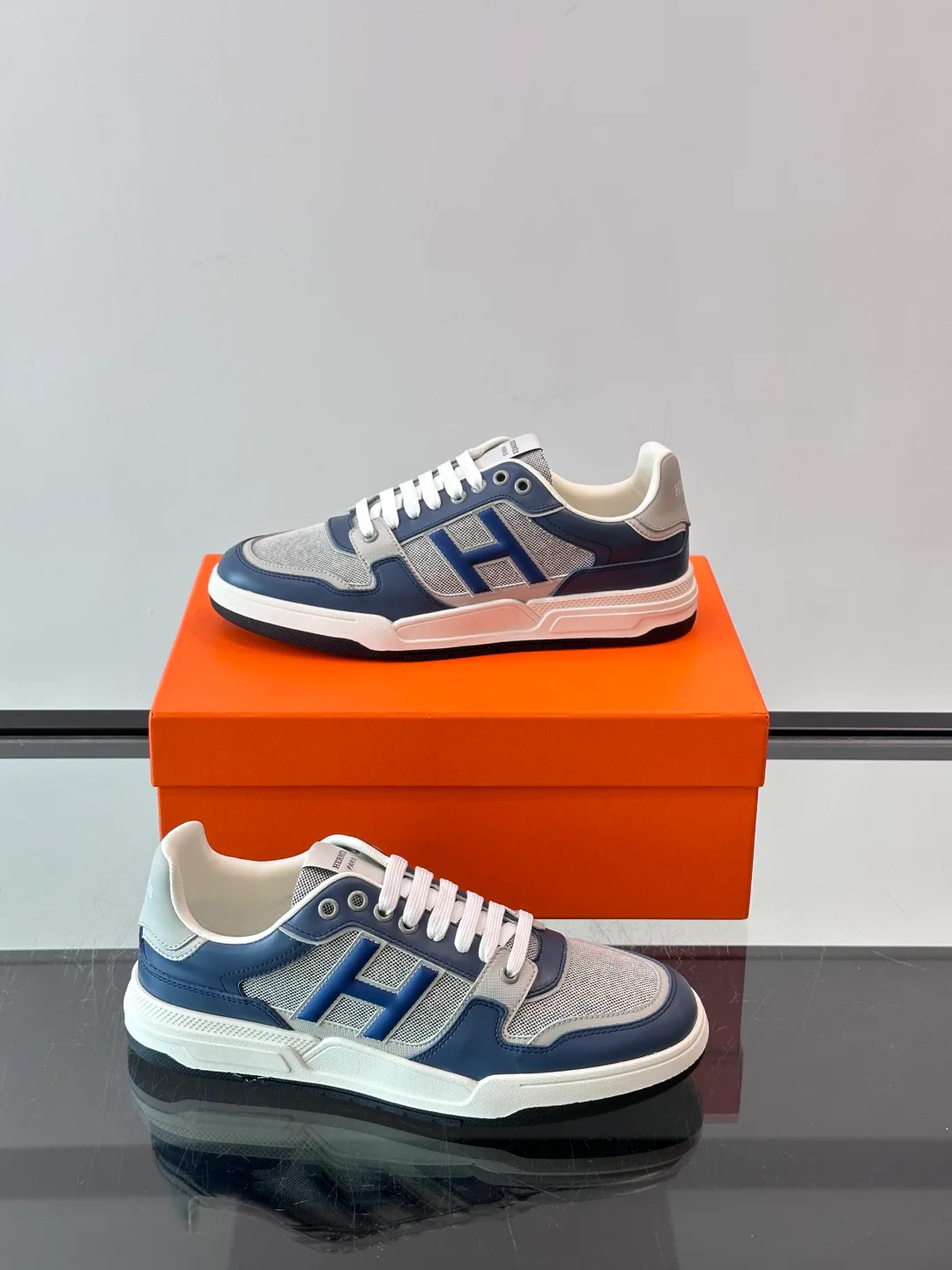 Men's Sneakers HERMES 18500636