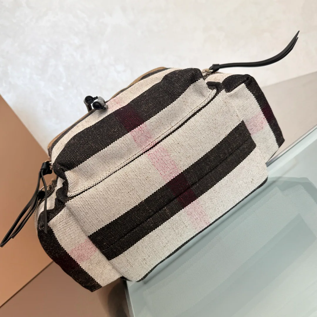 Women's Backpacks BURBERRY 17483289