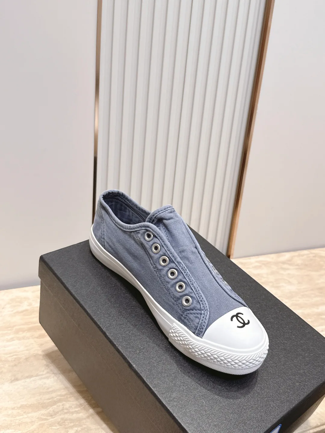 Women's Canvas Shoes CHANEL 18025817