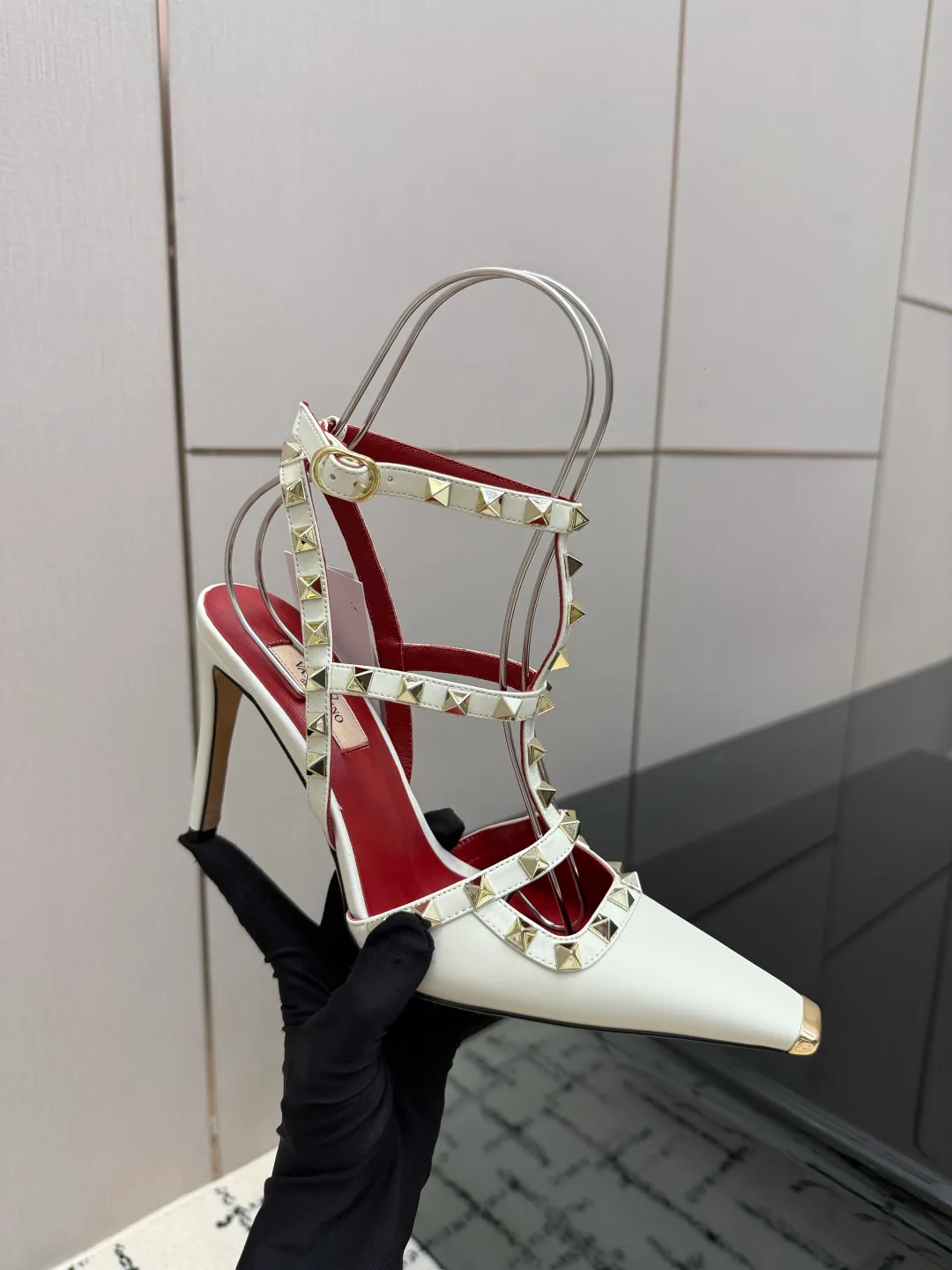Women's Open-Toe Sandals VALENTINO 17594483