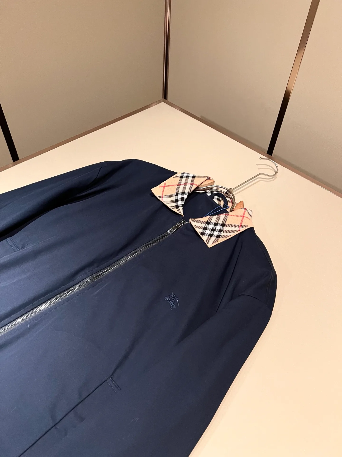 Men's Jackets And Down Jackets BURBERRY 18343146