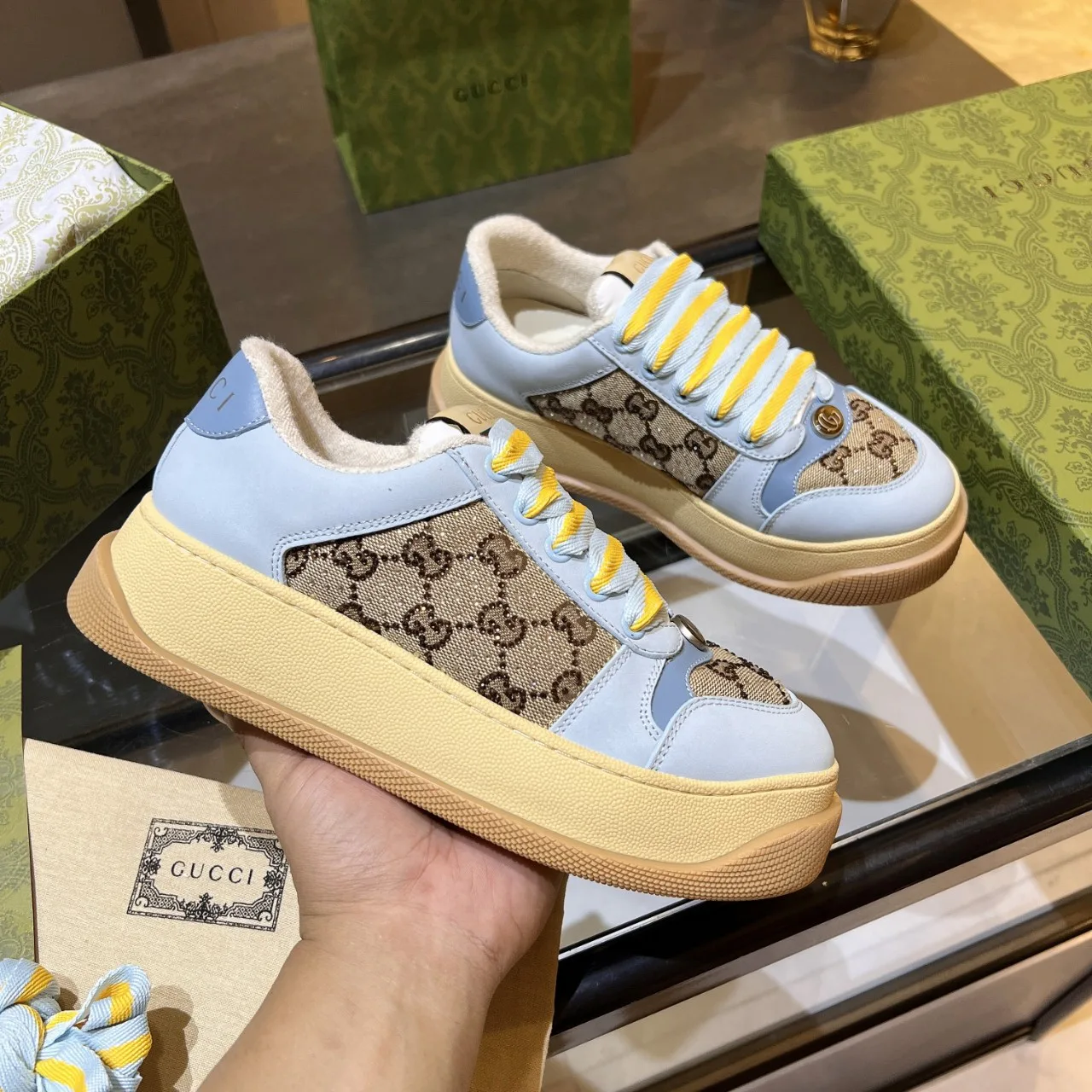 Women's Sneakers GUCCI 17955443
