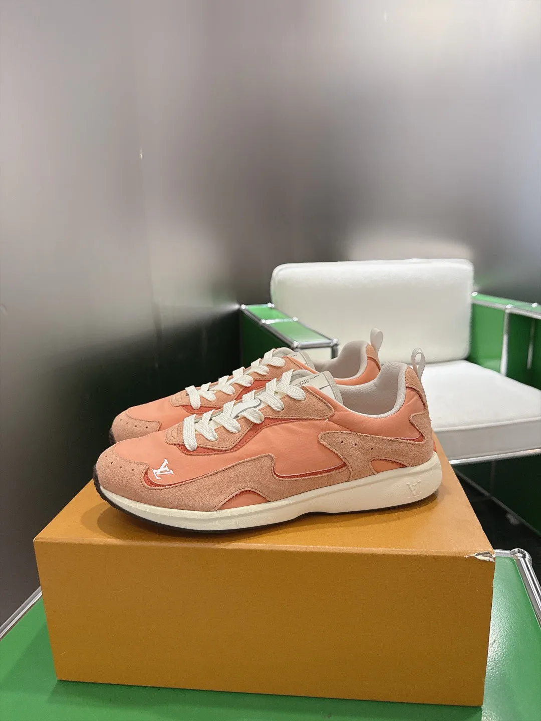 Men's Sneakers LOUIS VUITTON 18011731