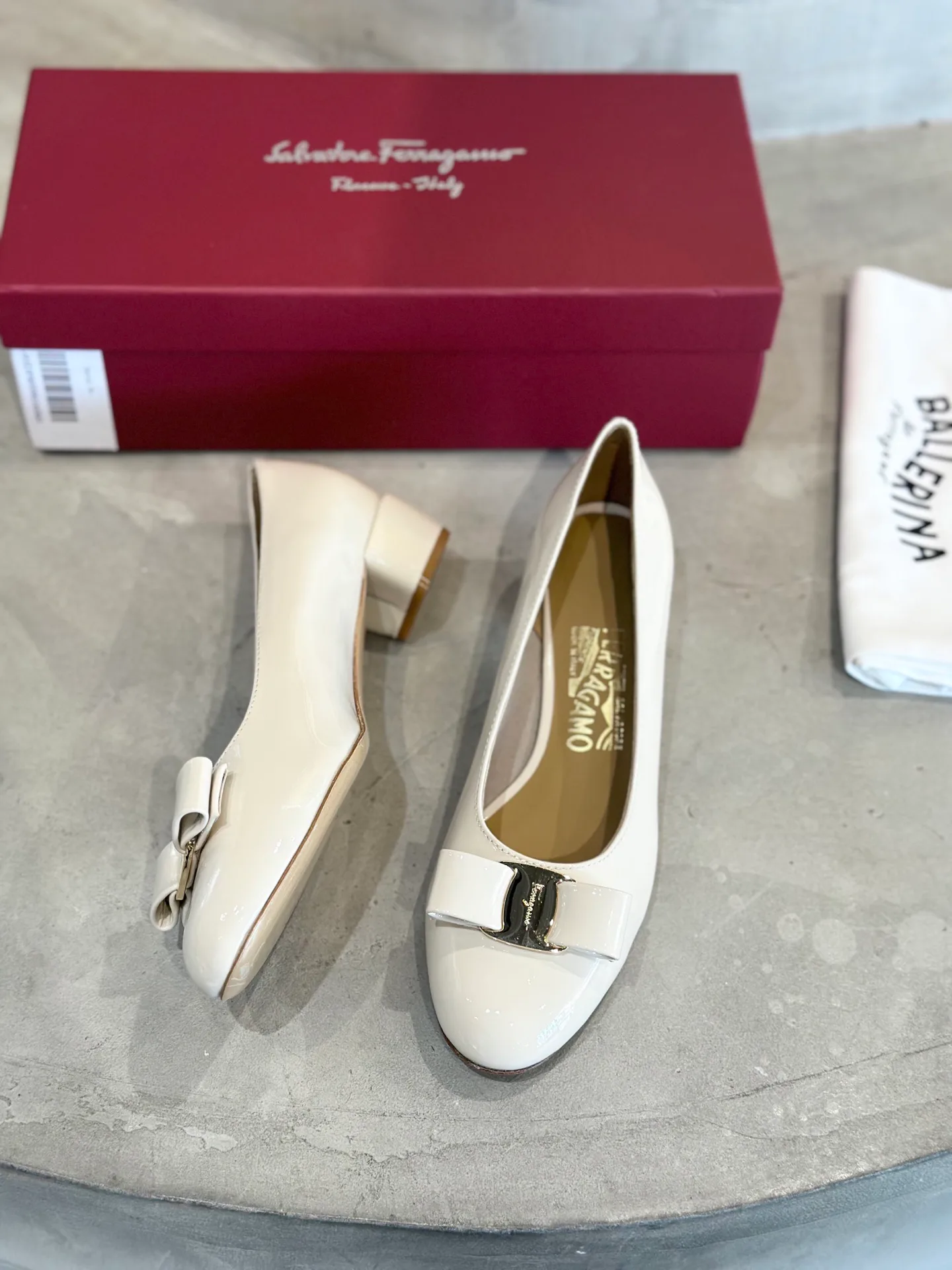Women's Heels SALVATORE FERRAGAMO 18340703