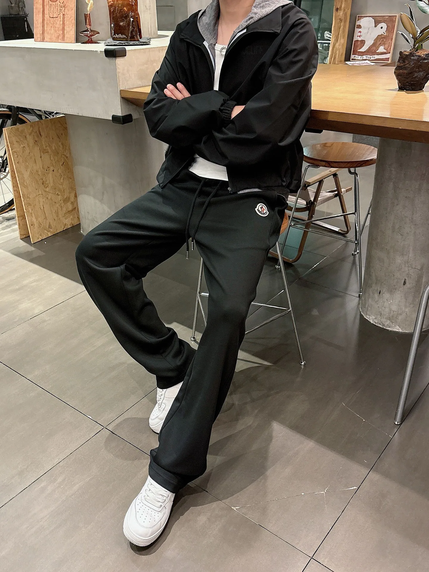 Брюки Мужские Moncler 18596868
