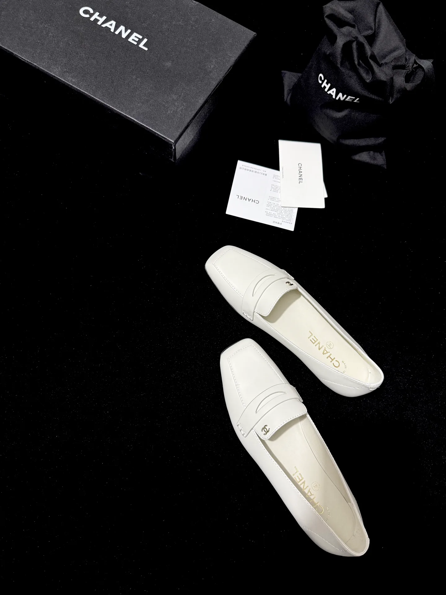 Women's Loafers And Moccasins CHANEL 18110687