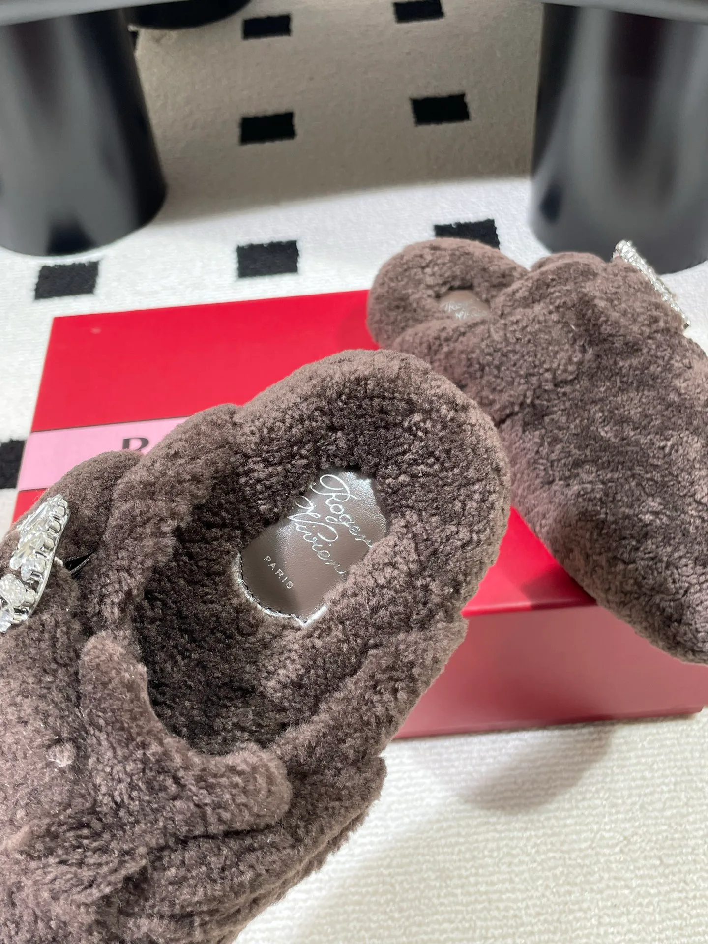Women's Slippers ROGER VIVIER 17861488