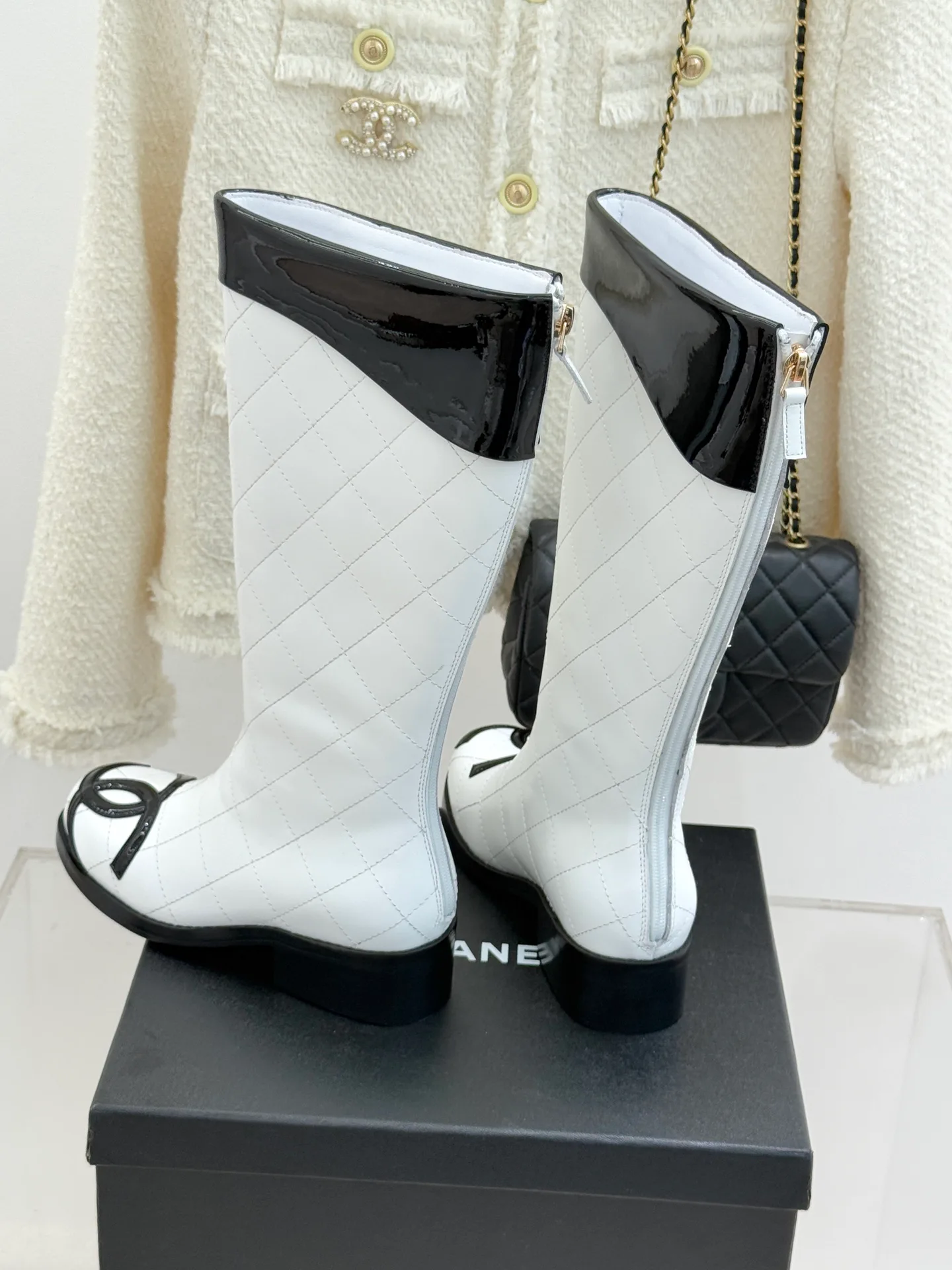 Women's Boots CHANEL 18154363