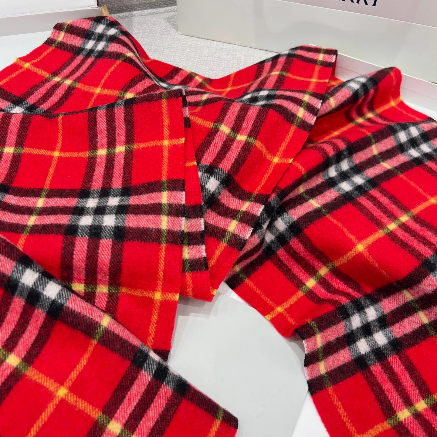 Scarves BURBERRY 17945468
