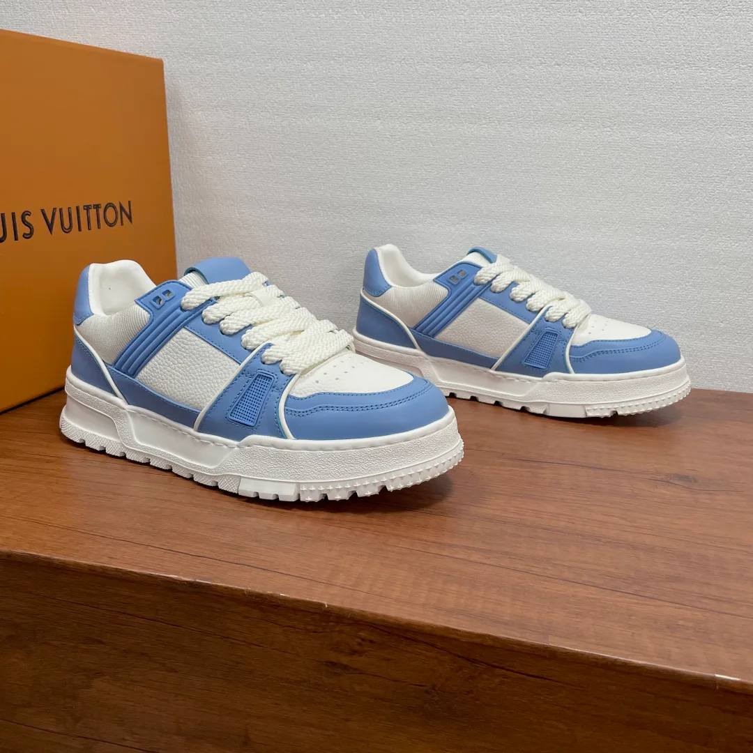 Men's Sneakers LOUIS VUITTON 17542425