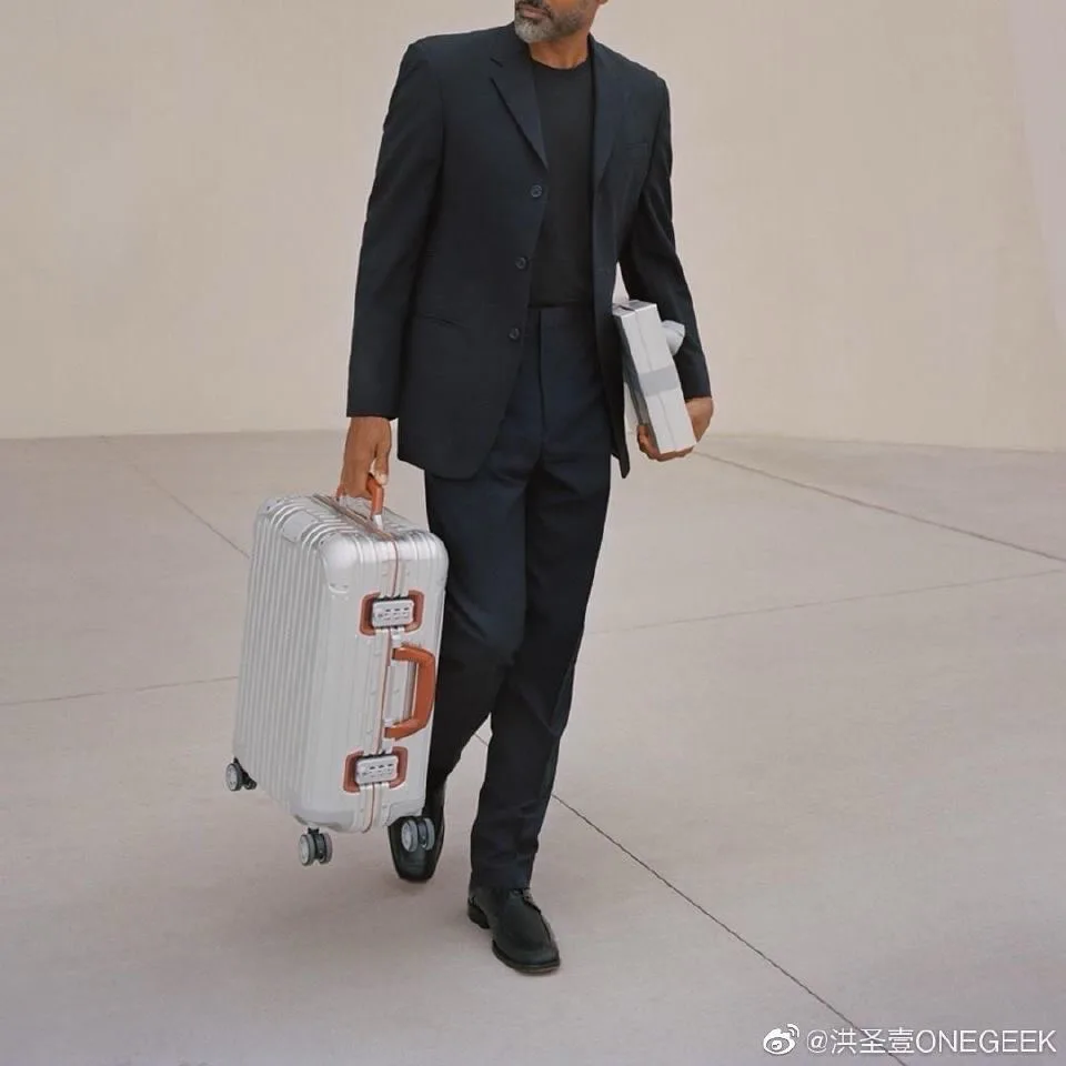 Suitcases RIMOWA 17933514