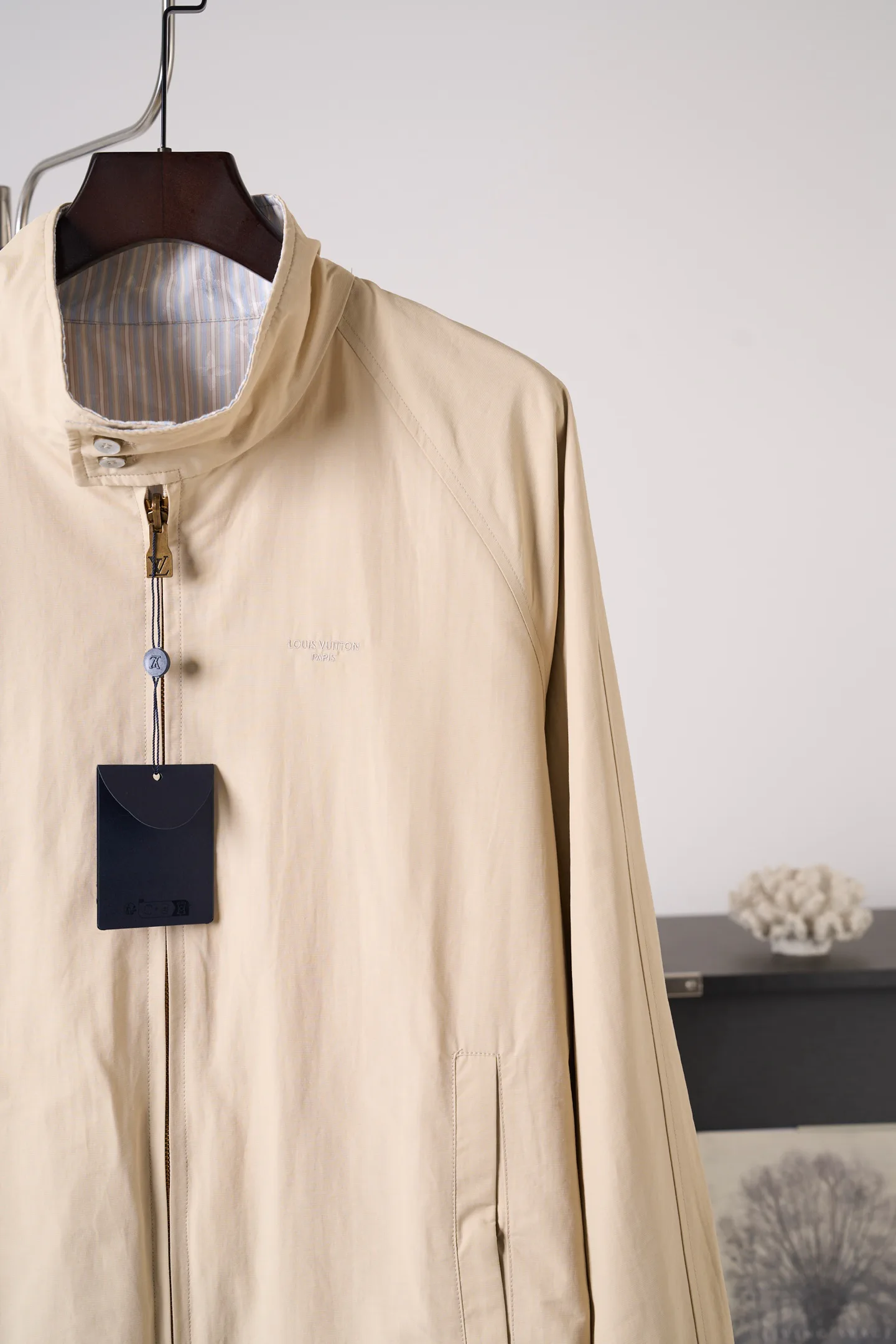 Men's Jackets And Down Jackets LOUIS VUITTON 18179061