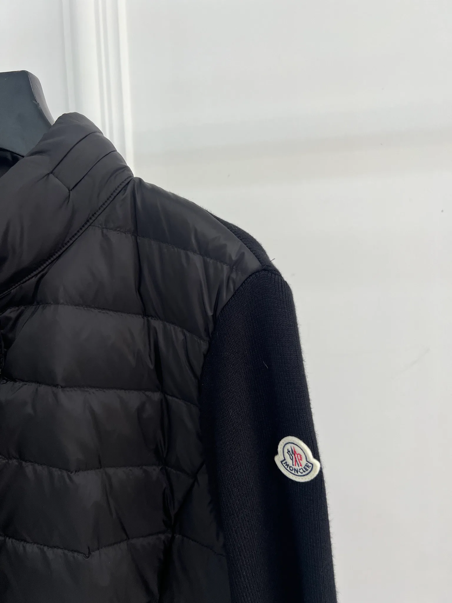 Women's Jackets And Down Jackets MONCLER 18416269